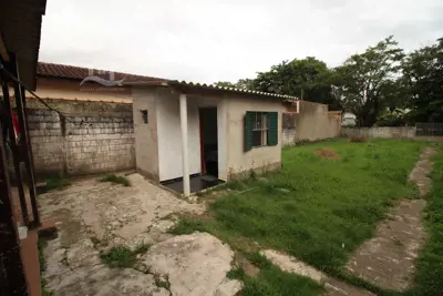 Casa para venda no bairro 21, em Peruíbe / SP.