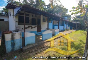 Terreno para venda no bairro 12, em Peruíbe / SP.
