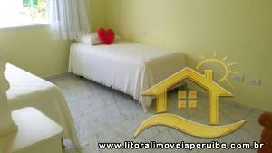 Casa - Térrea com 4 quartos (sendo 2 suite(s)) a 3000 metros praia.