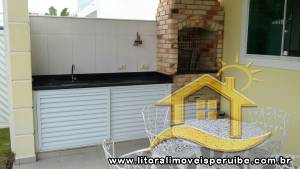 Casa - Térrea com 4 quartos (sendo 2 suite(s)) a 3000 metros praia.