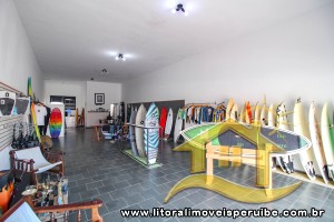 Ponto Comercial - Em Funcionamento com 0 quartos (sendo 0 suite(s)) a 400,00 metros praia.