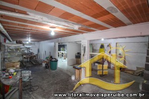 Ponto Comercial - Em Funcionamento com 0 quartos (sendo 0 suite(s)) a 400,00 metros praia.