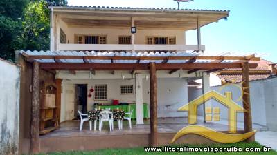Casa para  no bairro Guaraú, em Peruíbe / SÃO PAULO.