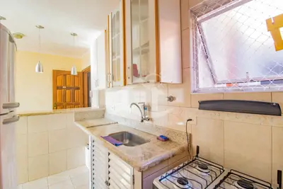 Apartamento - Amplo com 1 dormitórios (sendo 0 suite(s)) a 500,00 metros praia.