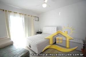 Apartamento - Amplo com 2 dormitórios (sendo 1 suite(s)) a 600,00 metros praia.