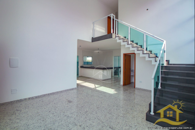 Casa - Sobrado com 3 dormitórios (sendo 3 suite(s)) a 0,00 metros praia.