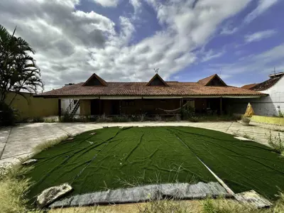 Casa - Térrea com 3 quartos (sendo 1 suite(s)) a 1000,00 metros praia.