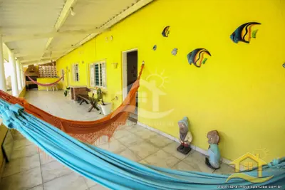 Casa - Térrea com 2 dormitórios (sendo 2 suite(s)) a 2000,00 metros praia.