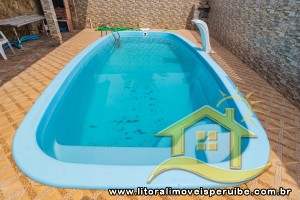 Casa - Térrea com 3 dormitórios (sendo 1 suite(s)) a 1200,00 metros praia.