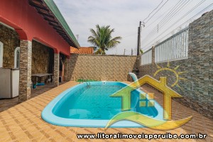 Casa - Térrea com 3 dormitórios (sendo 1 suite(s)) a 1200,00 metros praia.