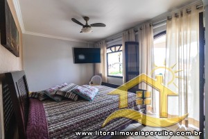 Casa para  no bairro Bougainvillée I, em Peruíbe / São Paulo.