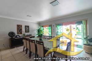 Casa para  no bairro Bougainvillée I, em Peruíbe / São Paulo.