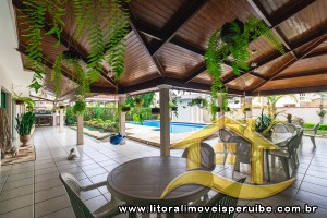 Casa para  no bairro Bougainvillée I, em Peruíbe / São Paulo.