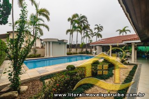 Casa para  no bairro Bougainvillée I, em Peruíbe / São Paulo.