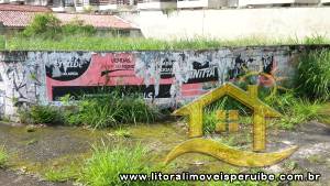 Terreno - Esquina com 0 quartos (sendo 0 suite(s)) a 400,00 metros praia.
