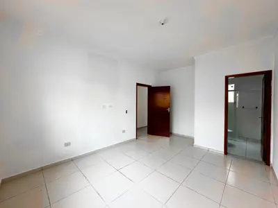 Casa - Térrea com 3 quartos (sendo 1 suite(s)) a 600,00 metros praia.