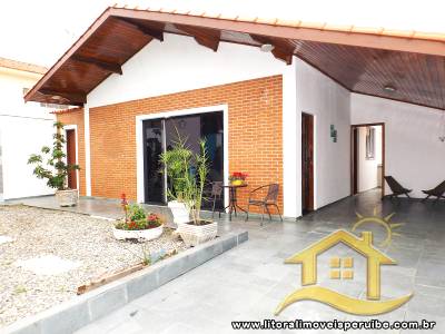 Casa - Térrea com 3 dormitórios (sendo 1 suite(s)) a 250,00 metros praia.