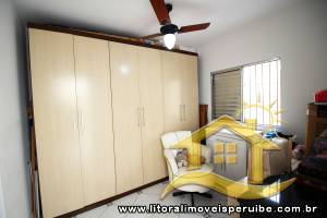 Casa - Térrea com 3 dormitórios (sendo 1 suite(s)) a 0,00 metros praia.