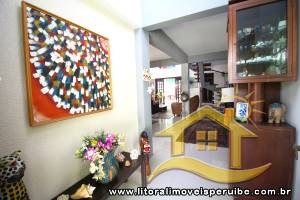 Casa - Sobrado com 4 quartos (sendo 4 suite(s)) a 500,00 metros praia.
