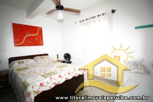 Casa - Sobrado com 4 quartos (sendo 4 suite(s)) a 500,00 metros praia.