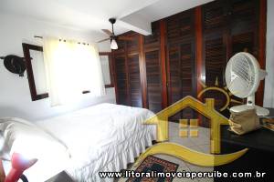 Casa - Sobrado com 4 quartos (sendo 4 suite(s)) a 500,00 metros praia.