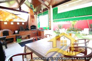Casa - Sobrado com 4 quartos (sendo 4 suite(s)) a 500,00 metros praia.