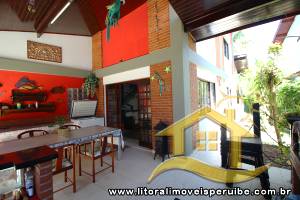 Casa - Sobrado com 4 quartos (sendo 4 suite(s)) a 500,00 metros praia.
