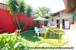 Casa - Sobrado com 4 quartos (sendo 4 suite(s)) a 500,00 metros praia.