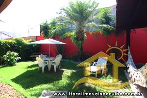 Casa - Sobrado com 4 quartos (sendo 4 suite(s)) a 500,00 metros praia.