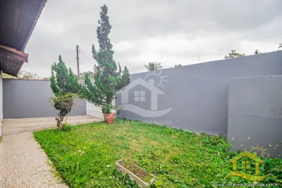 Casa para venda no bairro 43, em Peruíbe / SP.