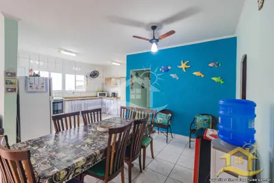 Casa para venda no bairro 43, em Peruíbe / SP.