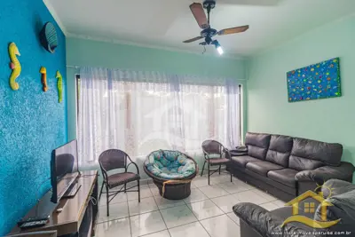 Casa para venda no bairro 43, em Peruíbe / SP.