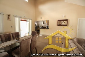 Casa para  no bairro 51, em Peruíbe / SP.