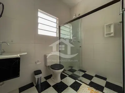 Casa - Sobrado com 4 dormitórios (sendo 3 suite(s)) a 300,00 metros praia.