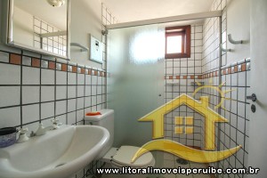 Casa - Térrea com 4 dormitórios (sendo 2 suite(s)) a 150,00 metros praia.