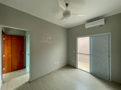 Casa - Sobrado Novo com 5 dormitórios (sendo 5 suite(s)) a 0,00 metros praia.