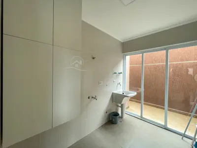 Casa - Sobrado Novo com 5 dormitórios (sendo 5 suite(s)) a 0,00 metros praia.