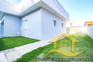 Casa - Térrea com 4 quartos (sendo 4 suite(s)) a 1,00 metros praia.