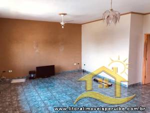 Casa para  no bairro 55, em Peruíbe / SÃO PAULO.