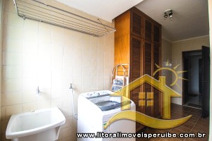 Apartamento - Amplo com 3 dormitórios (sendo 1 suite(s)) a 350,00 metros praia.