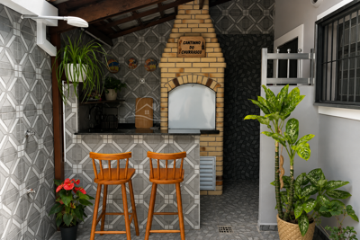 Casa - Térrea com 3 quartos (sendo 1 suite(s)) a 850 metros praia.