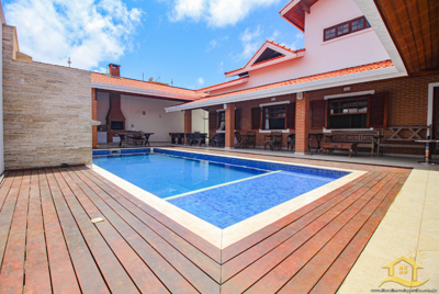 Casa para  no bairro Jardim Márcia, em Peruíbe / São Paulo.