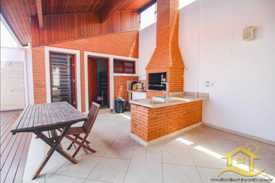 Casa para  no bairro Jardim Márcia, em Peruíbe / São Paulo.