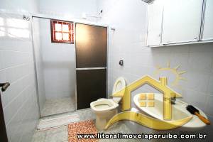 Casa - Térrea com piscina com 3 dormitórios (sendo 1 suite(s)) a 0,00 metros praia.