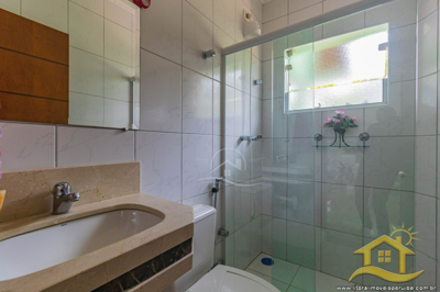 Casa - Sobrado com 4 dormitórios (sendo 4 suite(s)) a 3,00 metros praia.