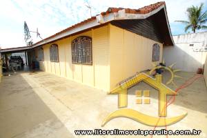 Casa para  no bairro 23, em Peruíbe / SÃO PAULO.