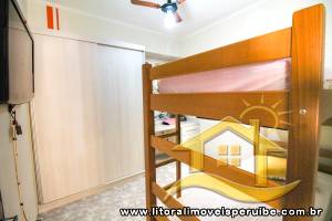 Casa - Térrea com piscina com 3 quartos (sendo 1 suite(s)) a 200,00 metros praia.