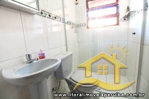 Casa - Térrea com piscina com 3 quartos (sendo 1 suite(s)) a 200,00 metros praia.