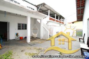 Casa para  no bairro Ribamar, em Peruíbe / SP.