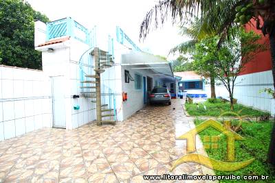 Casa - Térrea com 3 quartos (sendo 2 suite(s)) a 1000,00 metros praia.